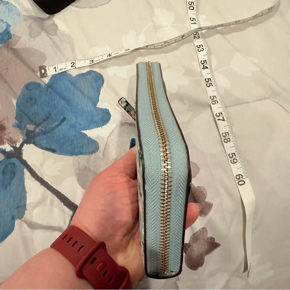 Kate Spade Floral Wallet - blue, Green and White like new - Picture 9 of 10